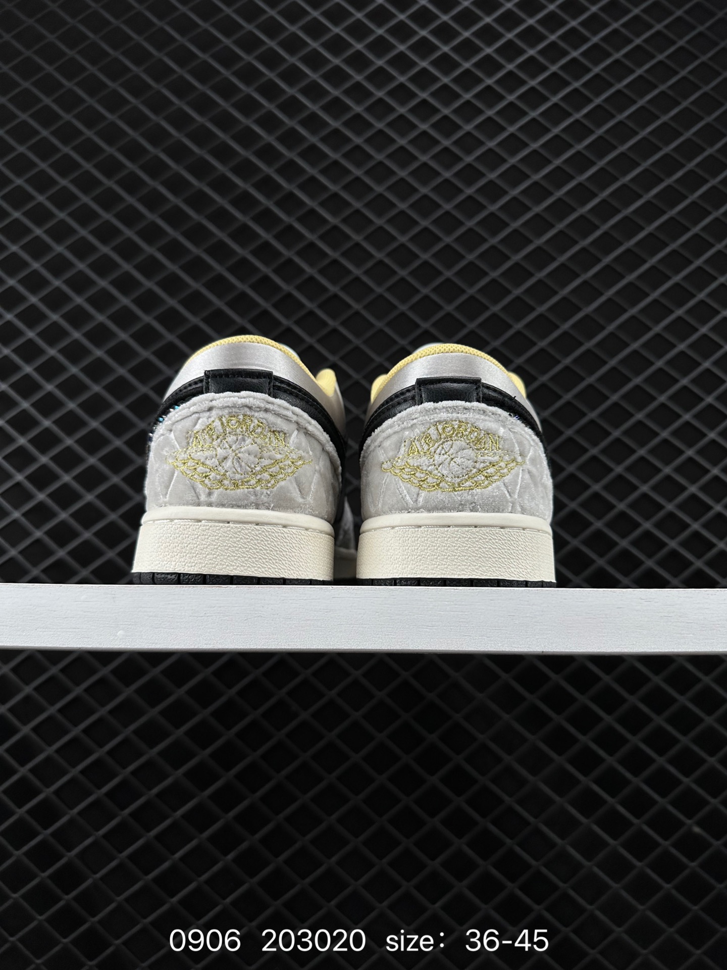 Air Jordan 1 Low AJ1